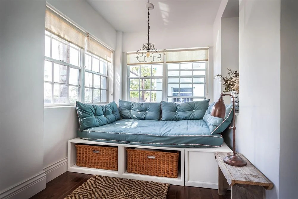 927 Jefferson Suites