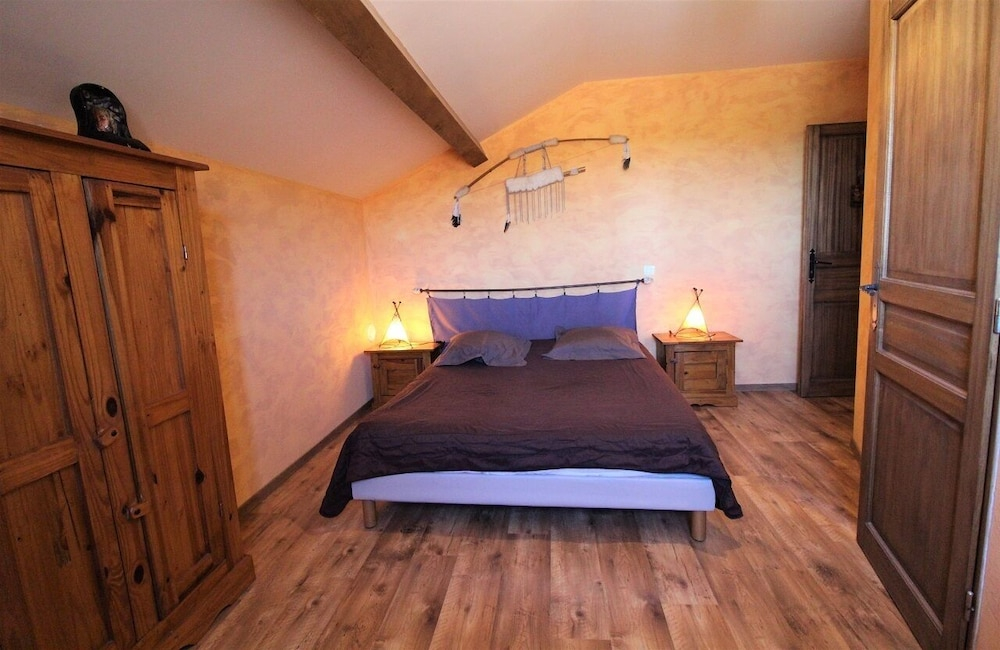 LES CHAMBRES DE LOUEST