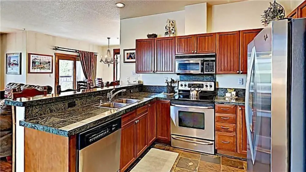 3 Bedroom Mountain View Condo Located in Historic Downtown Breckenridge with Hot Tub Access