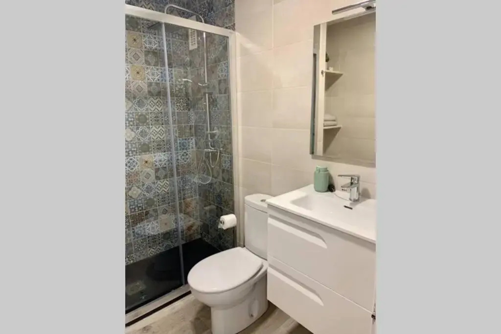 Amplio apartamento junto al mar