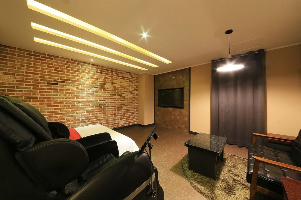 Hwagok Carlton Hotel
