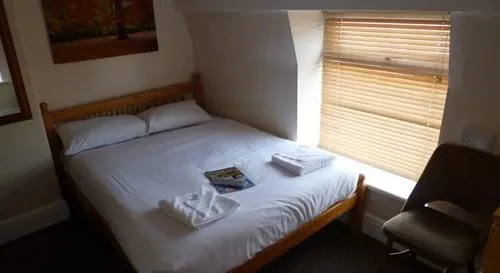 The Lark Inn