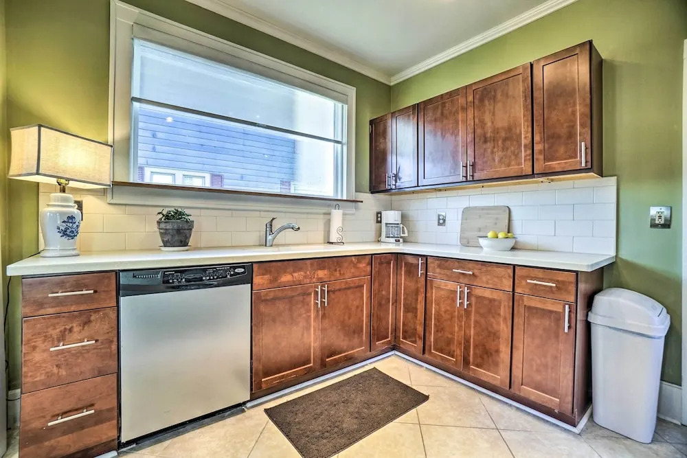 Charming & Family-Friendly Zanesville Home