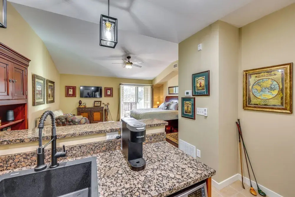 Upscale Studio ~ 15 Mi to Dtwn St Augustine!