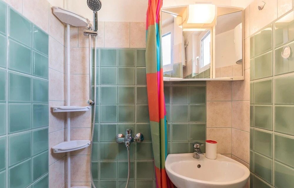 Amazing Apartment in Fazana With Wifi and 2 Bedrooms