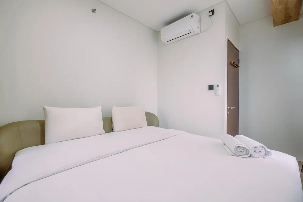 Modern Look And Comfy 2Br Transpark Cibubur Apartment