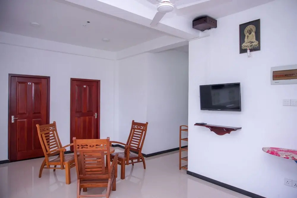 Oyo 380 Sapphire Home Stay