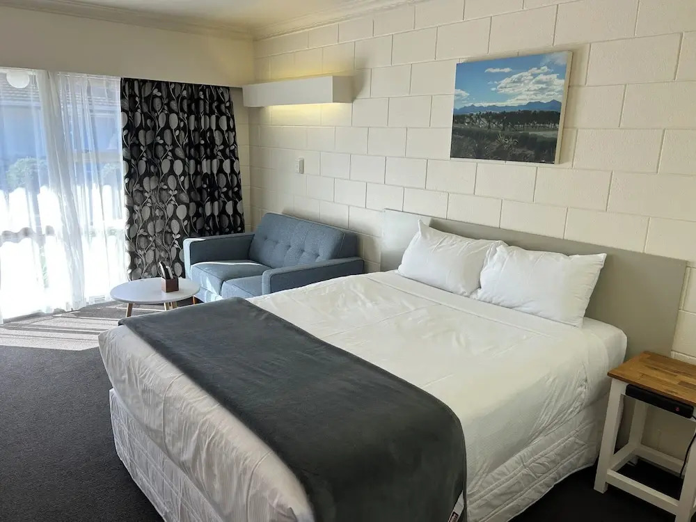 Montana Lodge Motel
