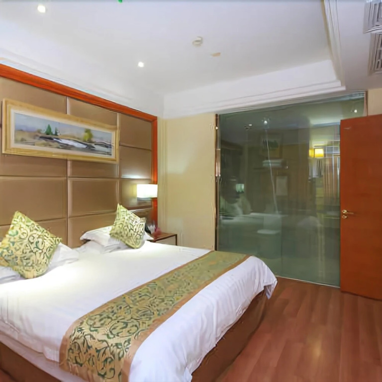 Meigaomei Hotel (Yongkang Automobile East Station International Convention and Exhibition Center)