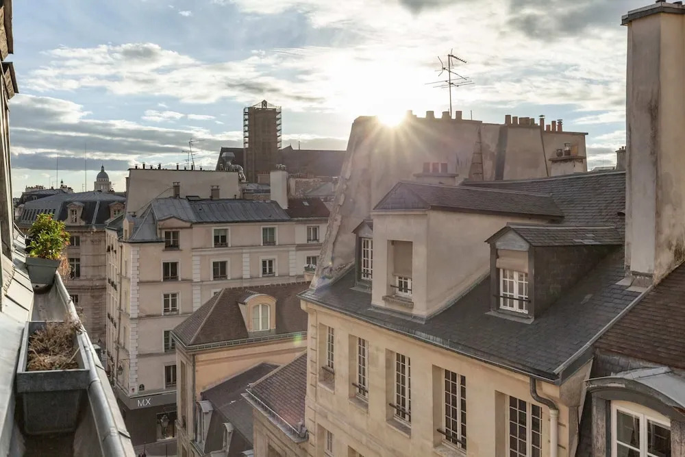 Nice and Cozy Apartment Hotel de Ville