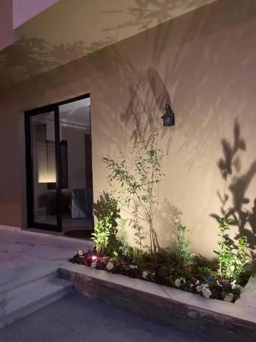 private chalet with pool شاليه فخم مع مسبح
