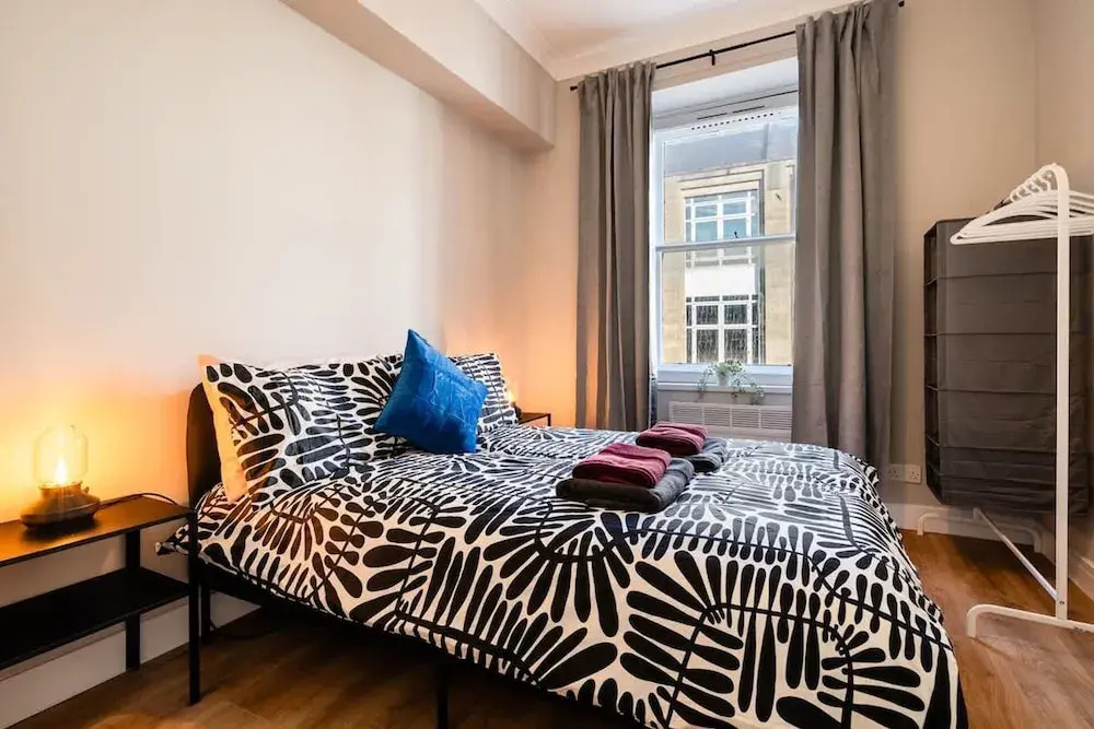 2 Bed Flat - Town Centre