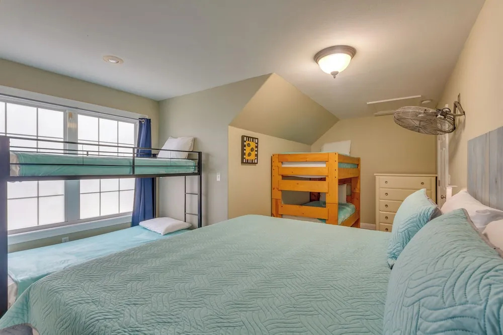 1 Mi to Beach Access: Spacious Orange Beach Duplex