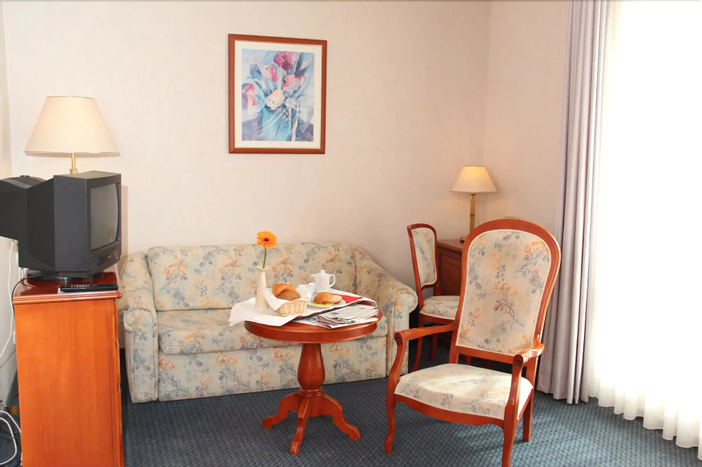 Hotel Ascania