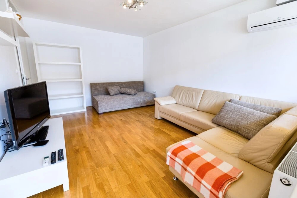 Apartment Panda 777