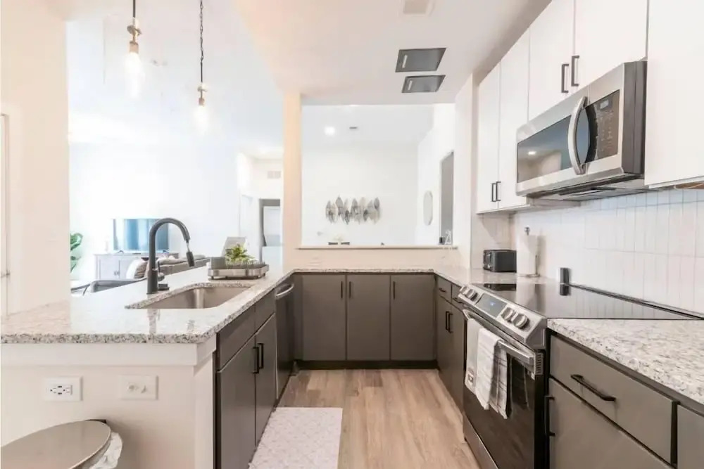 Cozy Apartment with WiFi 206