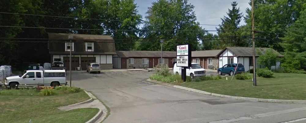 Kane's Acorn Motel