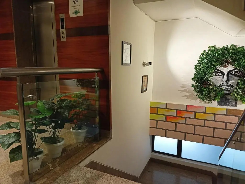 Cosy Grand, Chanakyapuri by The Cosy Hotels
