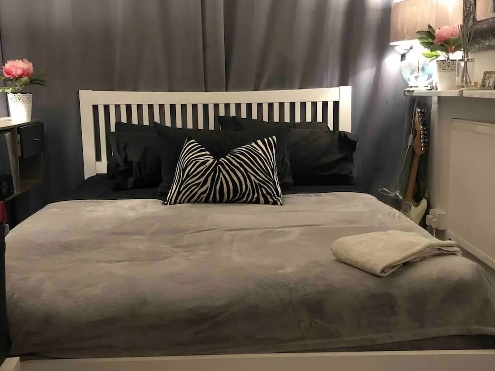 Impeccable 2-bed Apartment 10 Into Central London