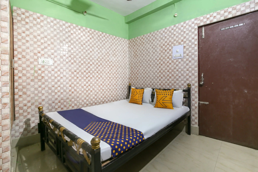 Hotel O Rajdhani rest house