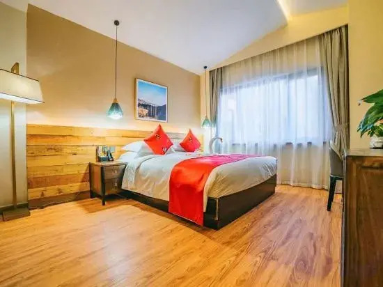 Golden Yan‘an  Jianshan Hostel