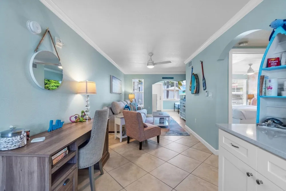 Barefoot Beach Resort F106