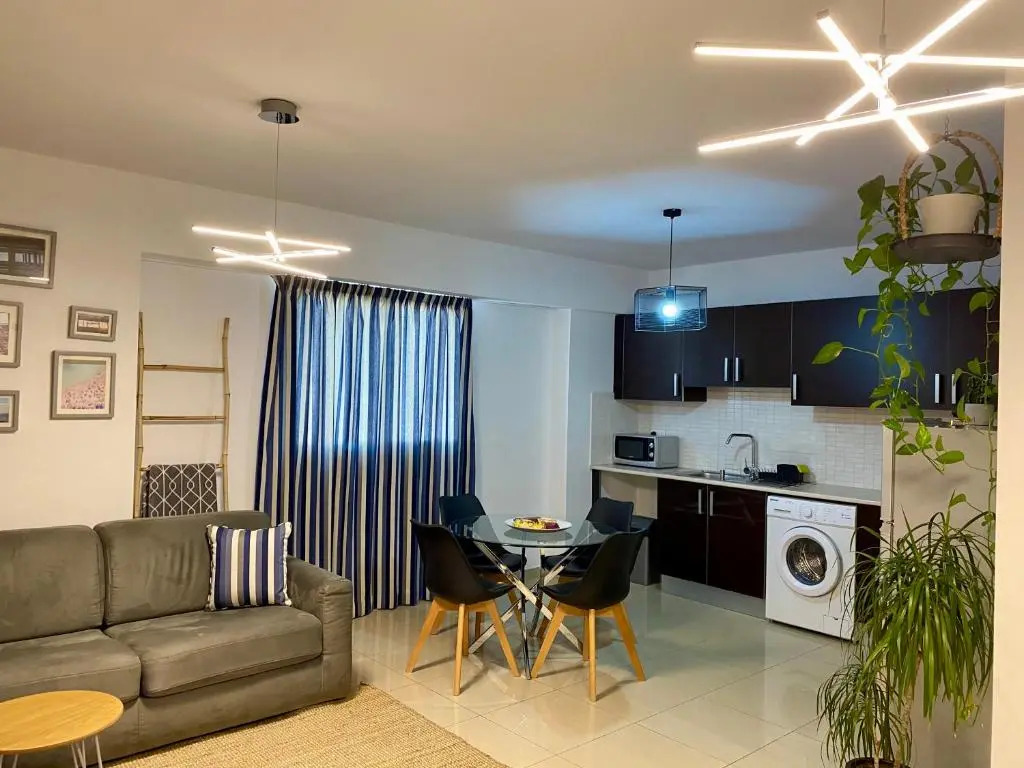 Fat Cow Apartment 103