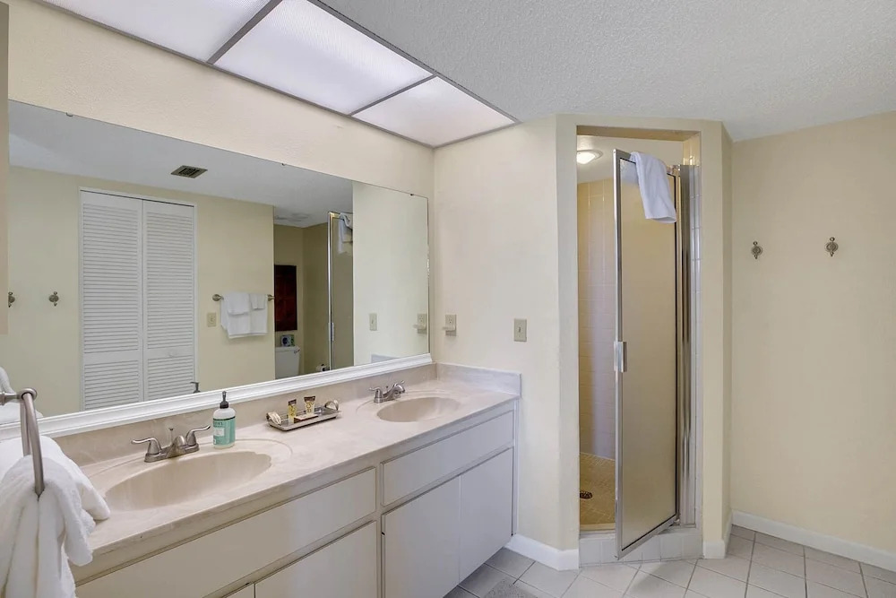 19931 Gulf Blvd Condo Unit 4B 2 Bedrooms 2 Bathrooms Condo