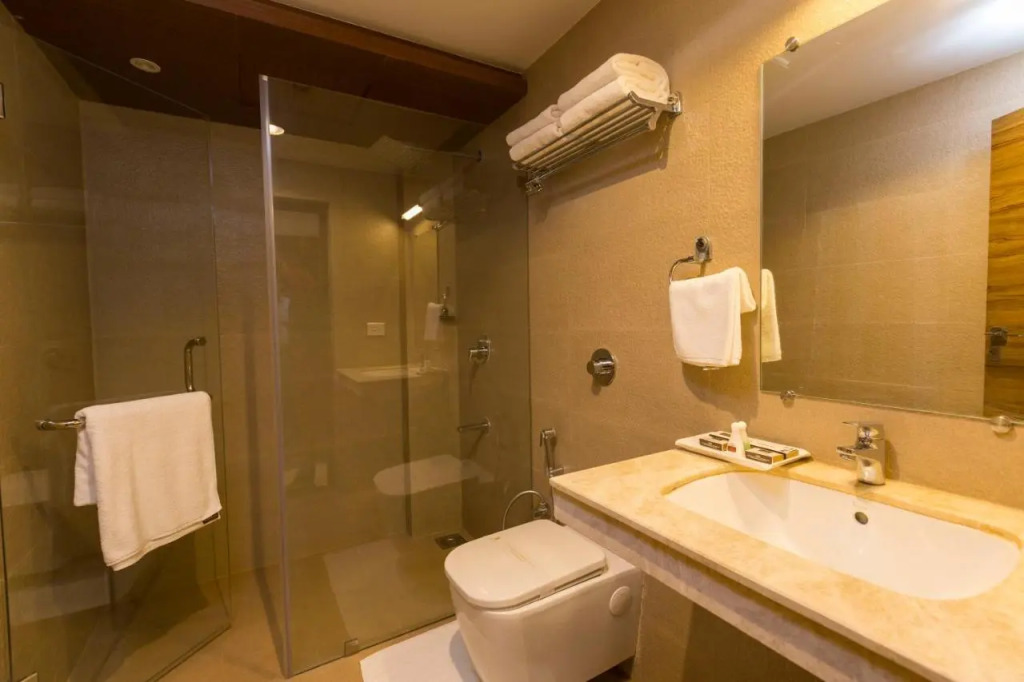 Grand Plaza Suites