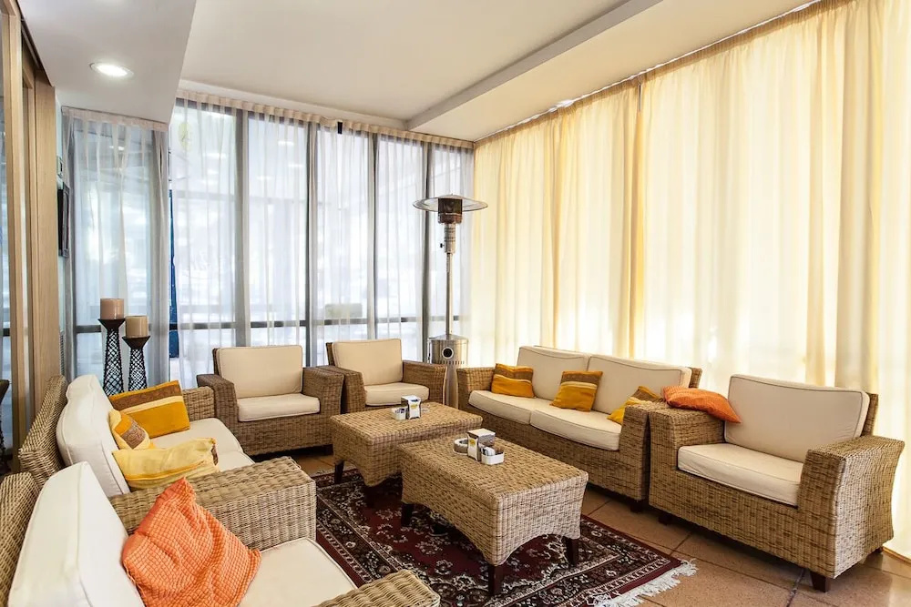 Hotel Aris