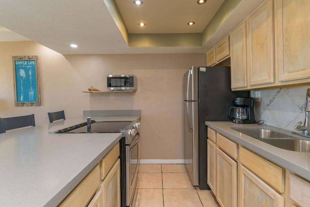 Tiki 134 - Bright Ocean View 1br Condo Sleeps 6 1 Bedroom Condo