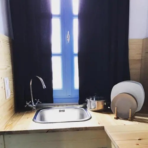 Giannakis Rooms
