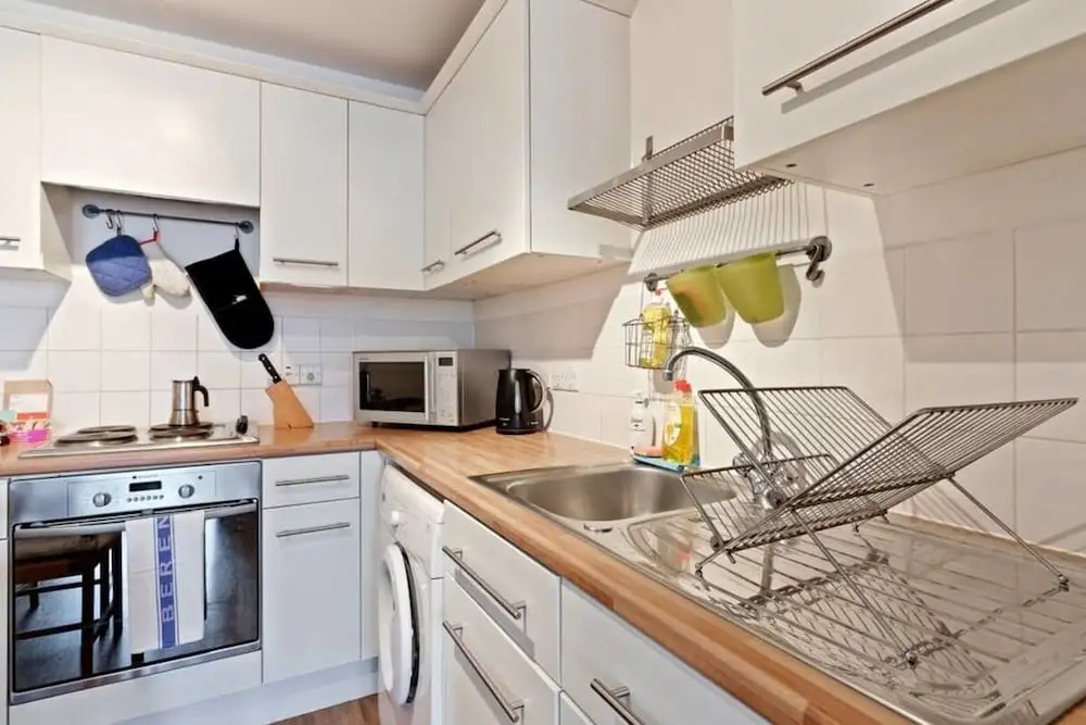 Spacious 2bdr Apt for 4p, Near Trendy Hackney