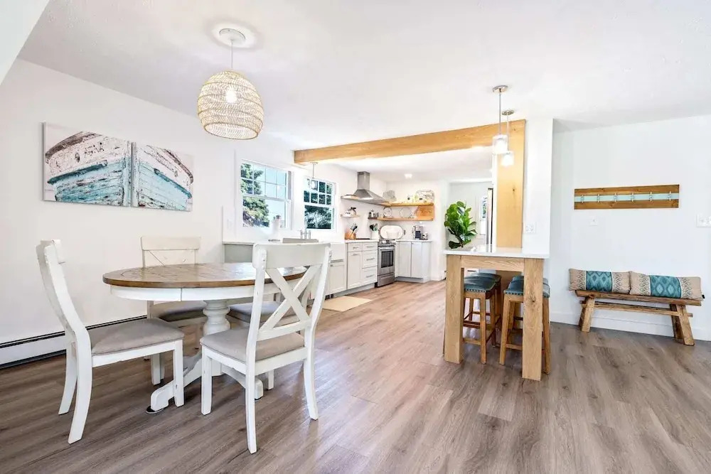 Beachwood Getaway Sleeps 10!