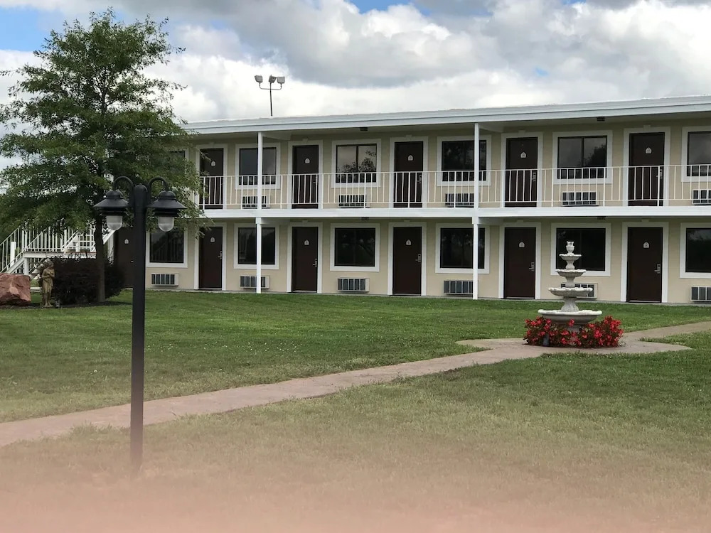 Garden Inn Truck Plaza