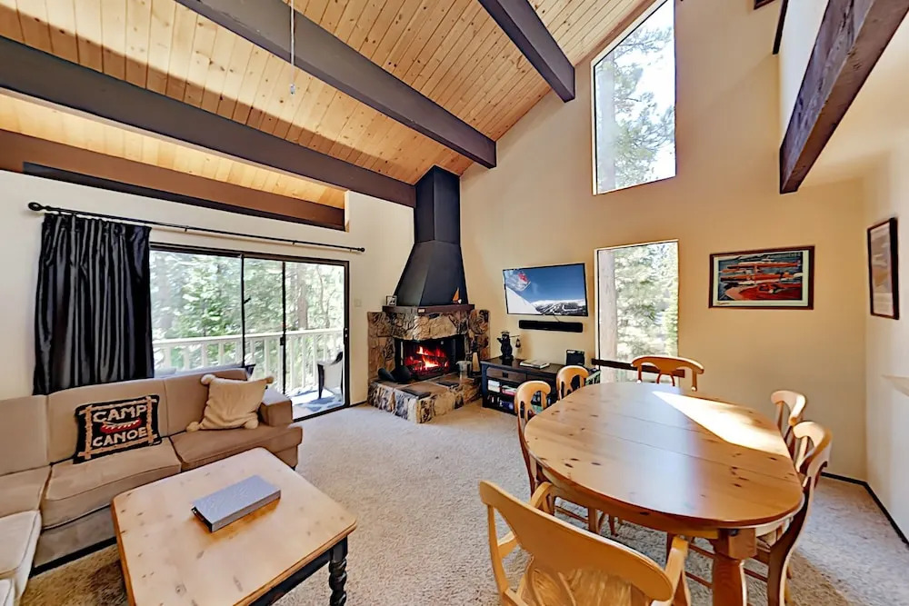 Henrys Tahoe Hideaway W/ Pool, Sauna & Tennis 3 Bedroom Condo