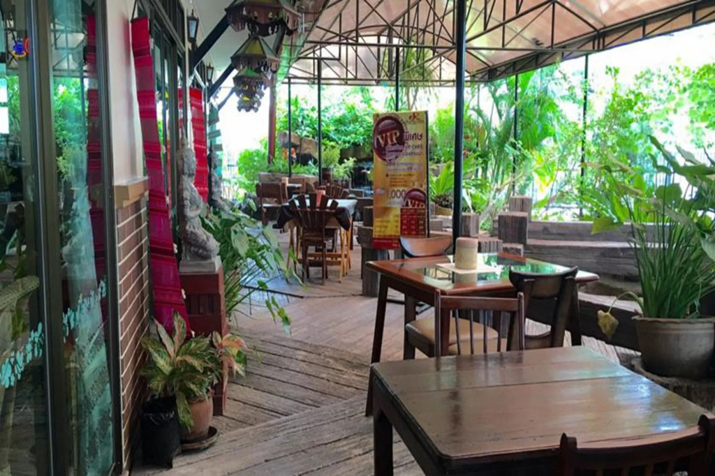 Rayong Lanna Hotel