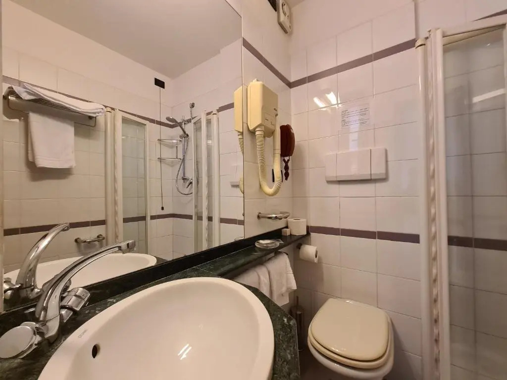 Hotel Sabra