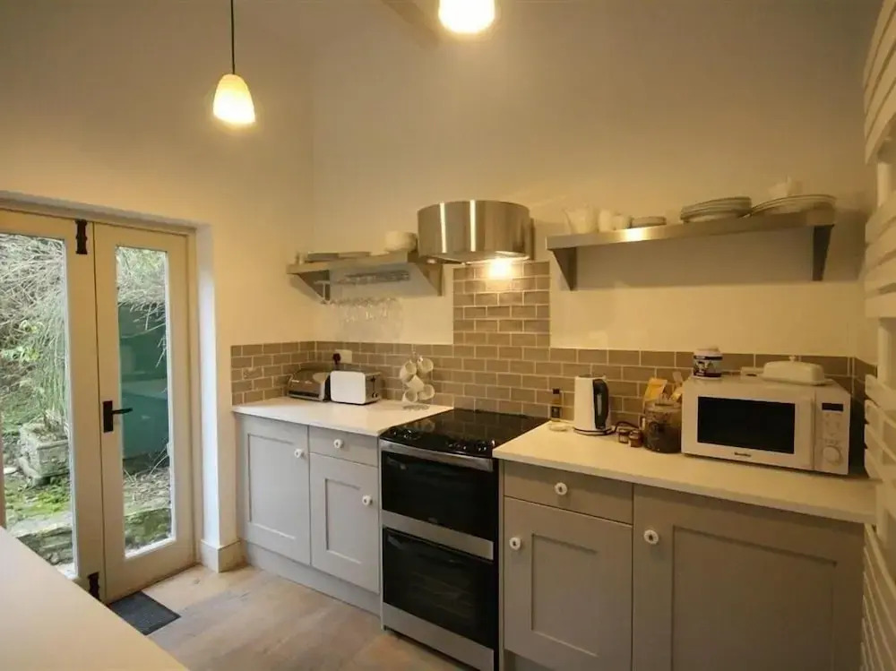 Claypot Cottage, Cirencester