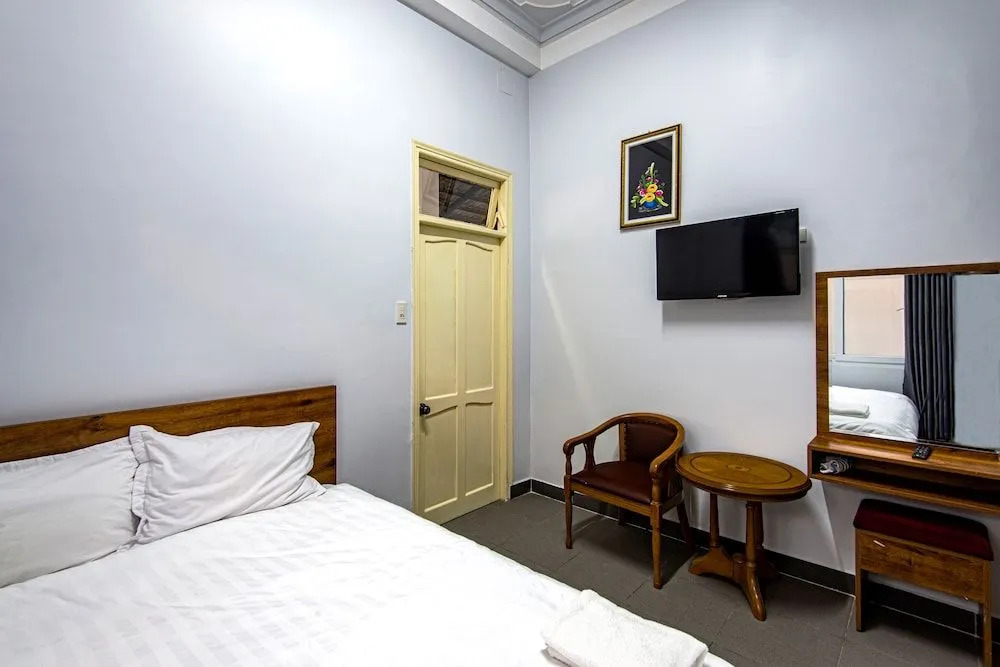 Son Hung Hotel