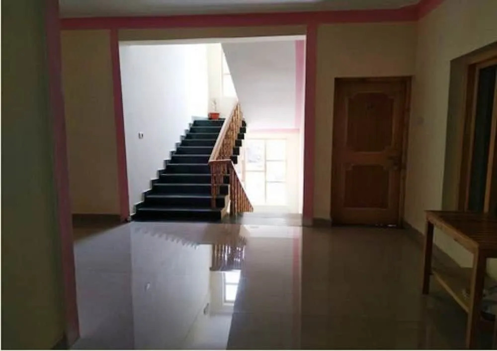 Hotel Khakshal Chubi
