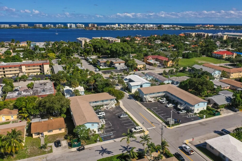 Seven Palms Hotel & Apartments