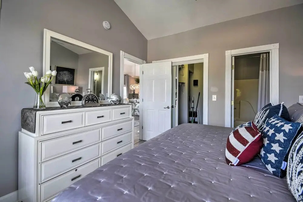 Myrtle Beach Condo: Golf Course + Pool View!