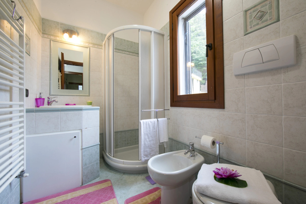 Villa Monte Enrico - With Pool & Jacuzzi - Happy Rentals