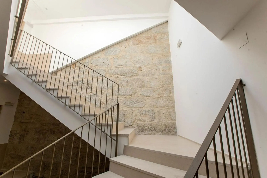 Luminous Premium Loft w/AC & Terrace by LovelyStay