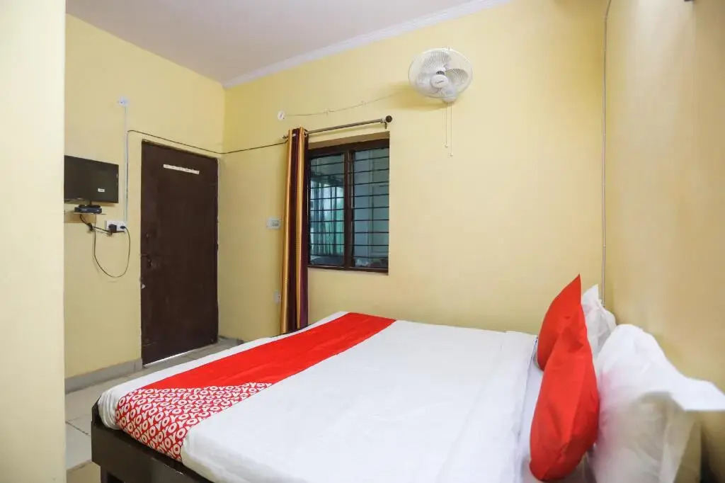 Grand Prateek Residency by OYO Rooms