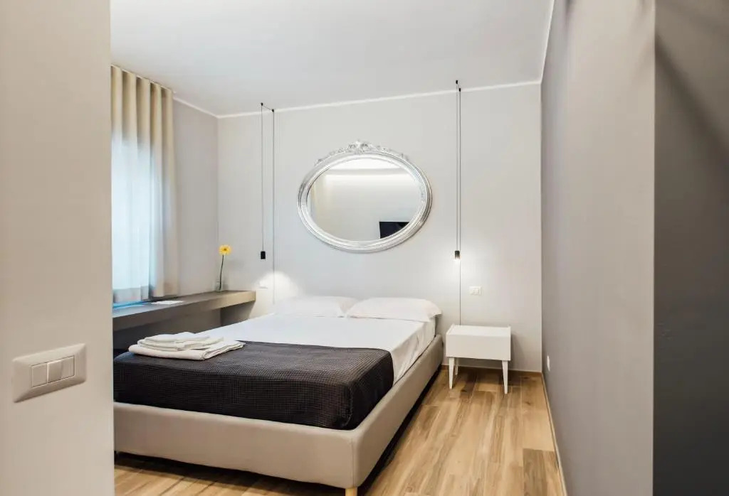 Suite 106