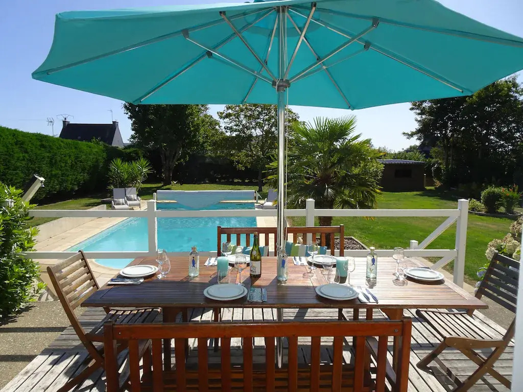 Holiday Home With Private Outdoor Pool, Gouesnac"h