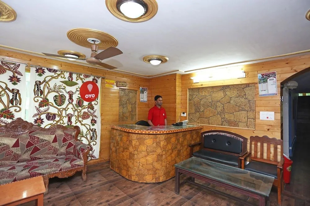 OYO 9083 Hotel New Tourist Palace