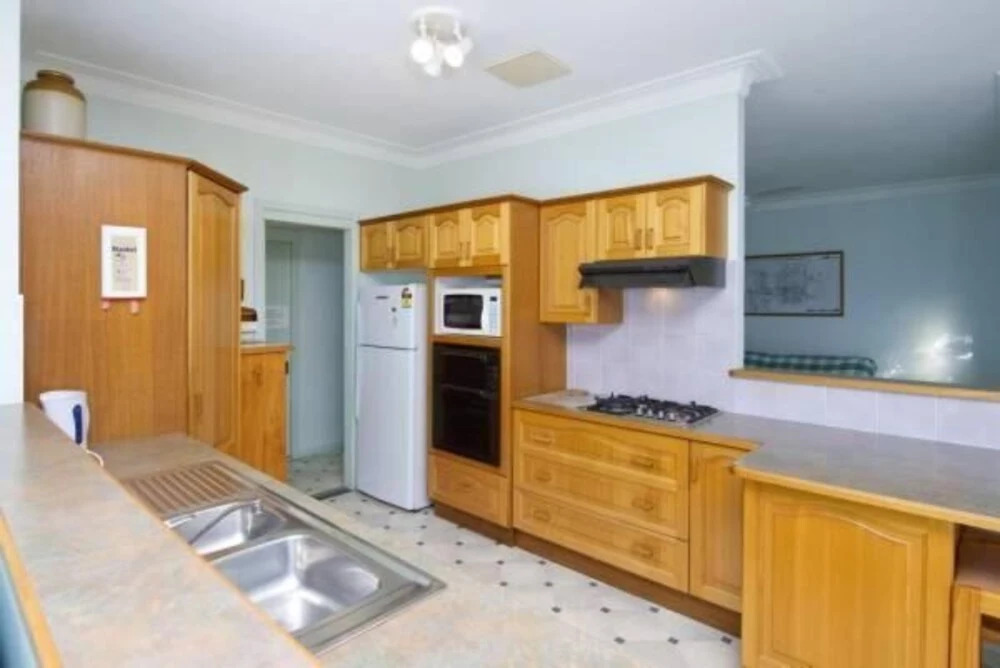 Cook St 4 - Salamander Bay